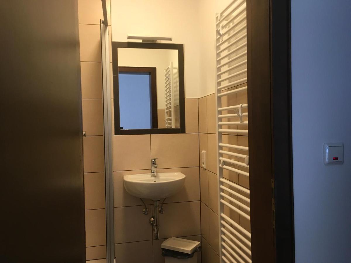 Hotel-Pension Zum Paradies Willingen  Esterno foto