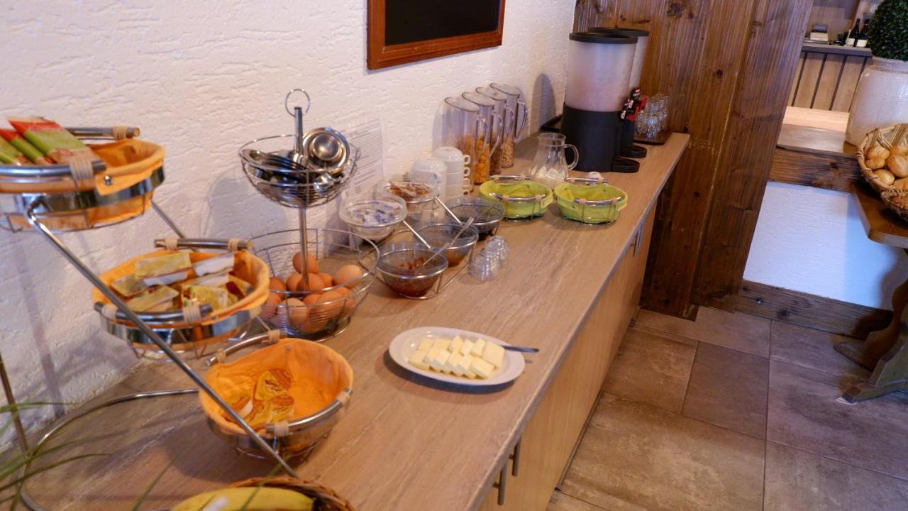 Hotel-Pension Zum Paradies Willingen  Esterno foto