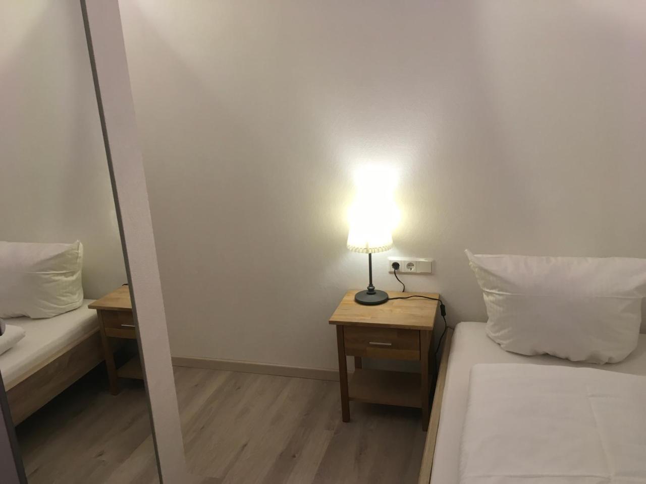 Hotel-Pension Zum Paradies Willingen  Esterno foto