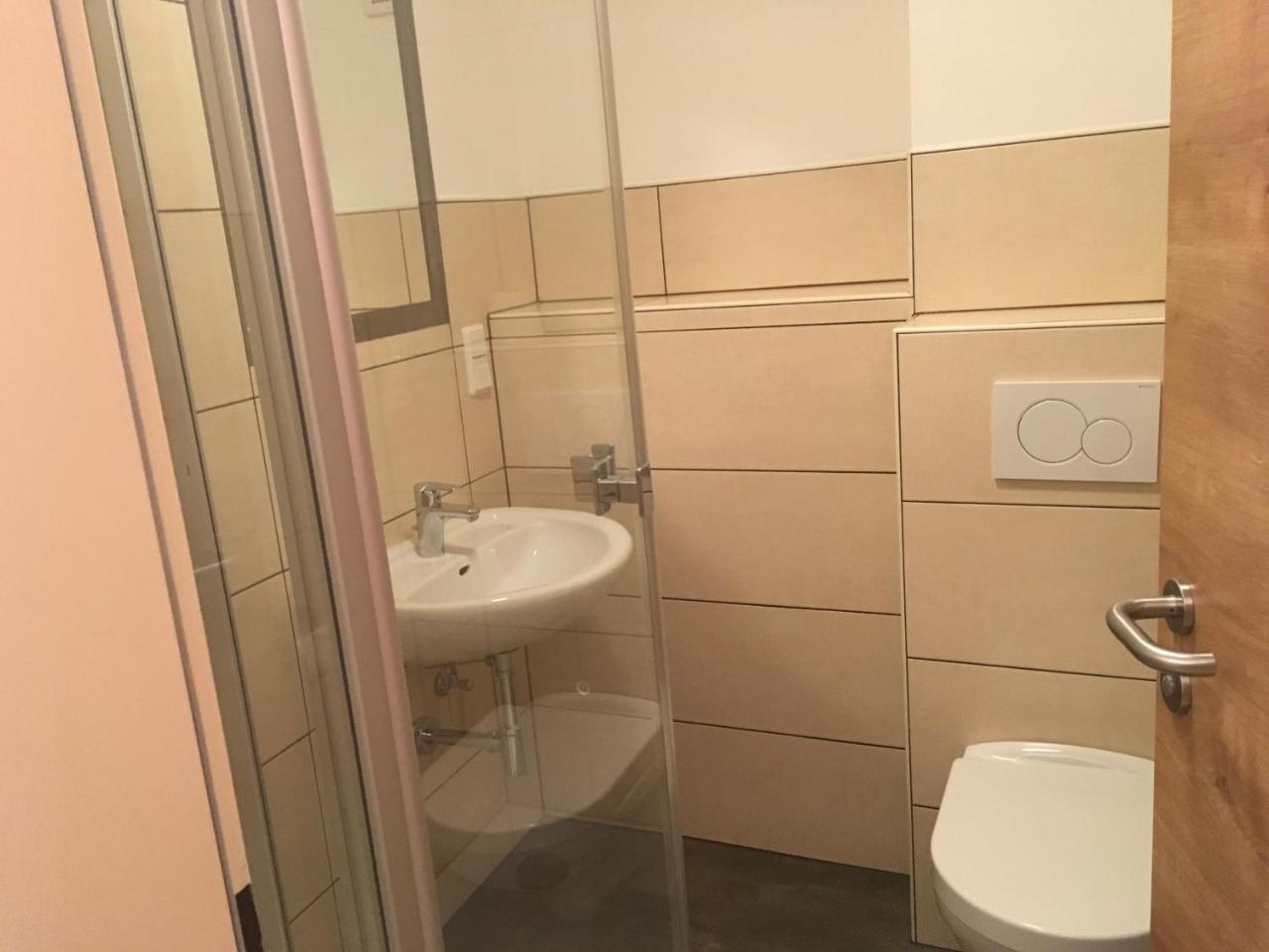 Hotel-Pension Zum Paradies Willingen  Esterno foto